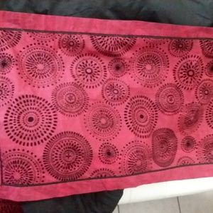 NADRIS KING SIZE COMFORTER AND SHAMS